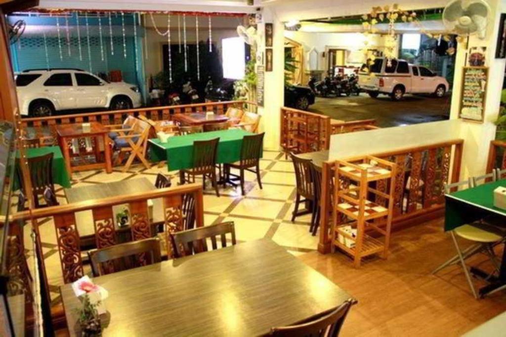 Triple Rund Place Hotel Patong Exterior photo