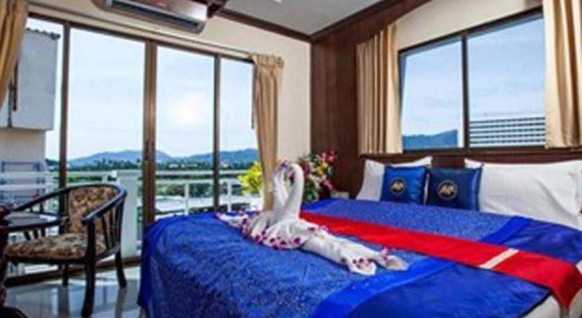 Triple Rund Place Hotel Patong Exterior photo