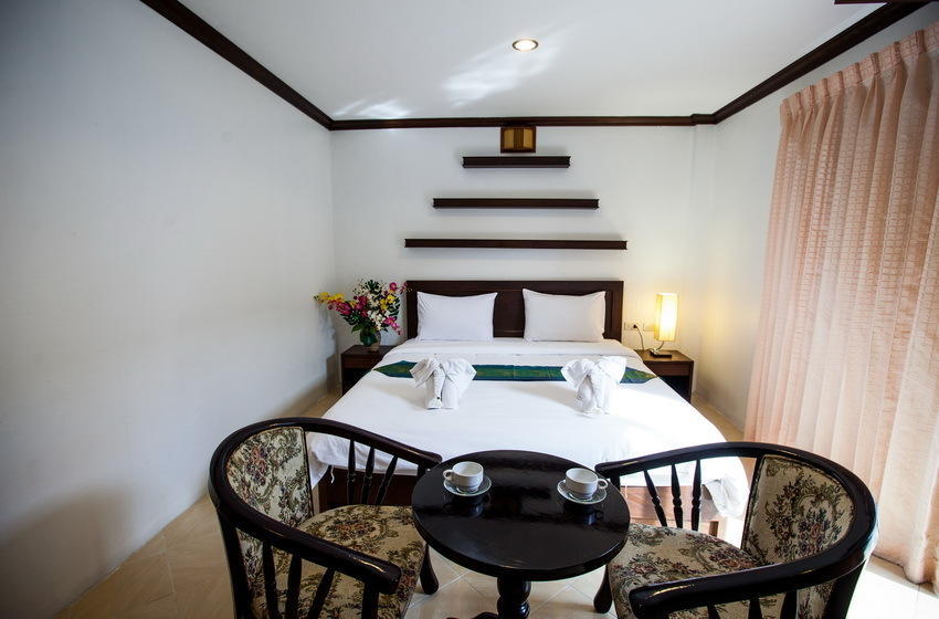 Triple Rund Place Hotel Patong Exterior photo